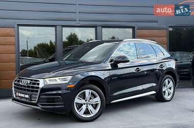 Внедорожник / Кроссовер Audi Q5 2018 в 