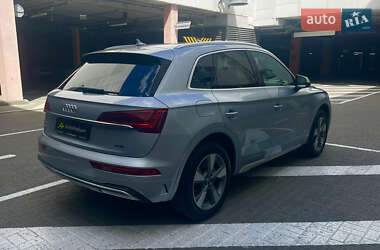 Внедорожник / Кроссовер Audi Q5 2022 в 