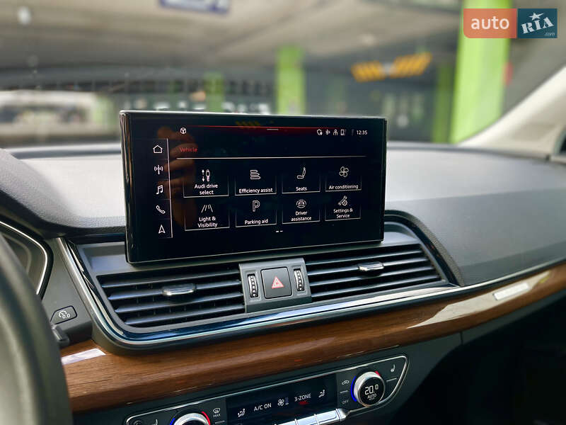 Внедорожник / Кроссовер Audi Q5 2022 в Киеве