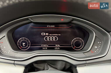 Внедорожник / Кроссовер Audi Q5 2017 в 