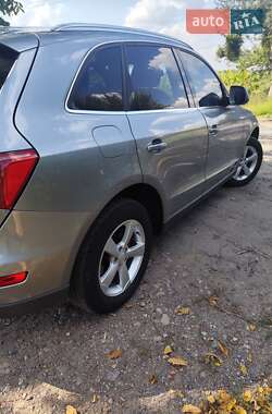 Внедорожник / Кроссовер Audi Q5 2011 в 