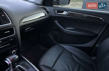 Внедорожник / Кроссовер Audi Q5 2012 в 