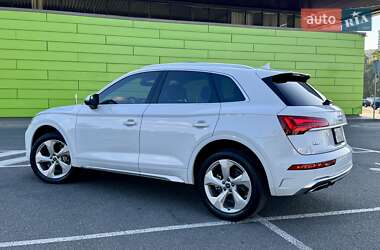 Внедорожник / Кроссовер Audi Q5 2023 в 