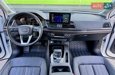 Внедорожник / Кроссовер Audi Q5 2023 в 