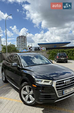 Внедорожник / Кроссовер Audi Q5 2018 в 