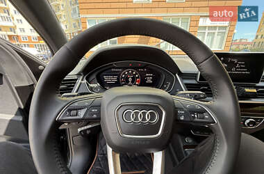 Внедорожник / Кроссовер Audi Q5 2018 в 