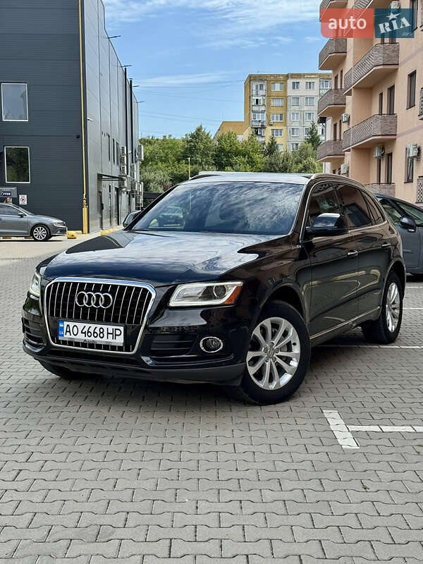 Внедорожник / Кроссовер Audi Q5 2016 в 