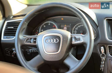 Внедорожник / Кроссовер Audi Q5 2011 в 