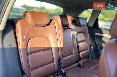 Внедорожник / Кроссовер Audi Q5 2011 в 