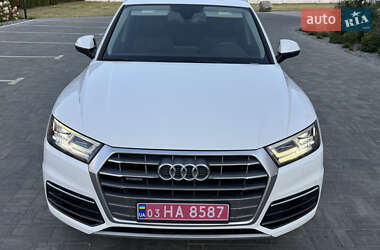 Внедорожник / Кроссовер Audi Q5 2017 в 