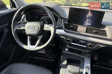 Внедорожник / Кроссовер Audi Q5 2022 в 