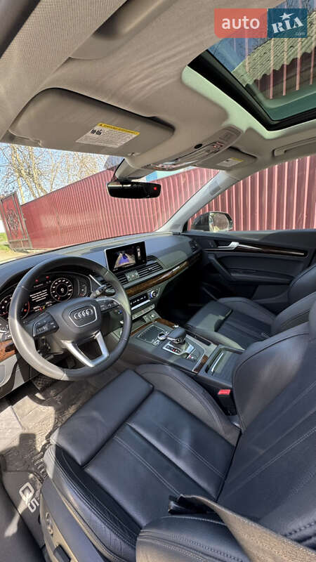 Внедорожник / Кроссовер Audi Q5 2020 в Благовещенском