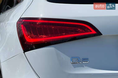 Внедорожник / Кроссовер Audi Q5 2015 в 