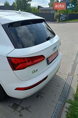 Внедорожник / Кроссовер Audi Q5 2017 в 