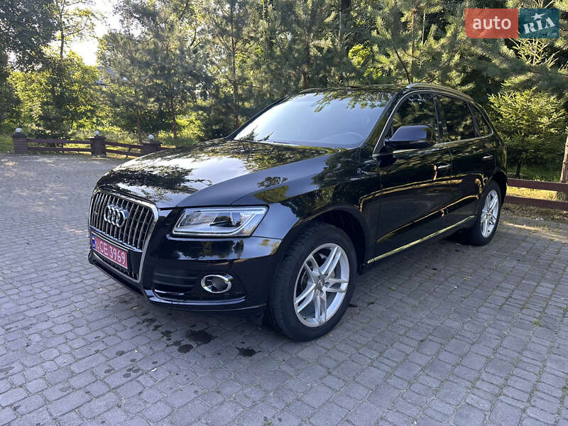 Внедорожник / Кроссовер Audi Q5 2016 в 