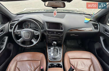 Внедорожник / Кроссовер Audi Q5 2011 в 