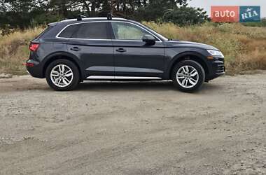 Внедорожник / Кроссовер Audi Q5 2020 в Днепре
