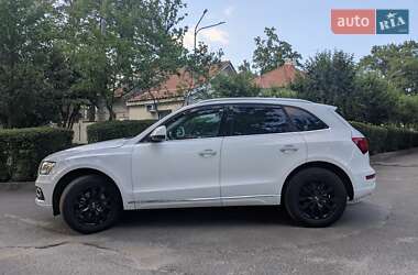 Внедорожник / Кроссовер Audi Q5 2016 в 
