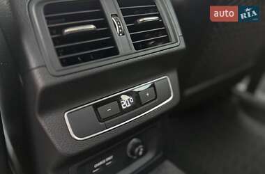 Внедорожник / Кроссовер Audi Q5 2021 в 