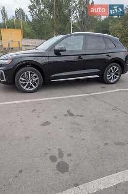 Внедорожник / Кроссовер Audi Q5 2023 в 