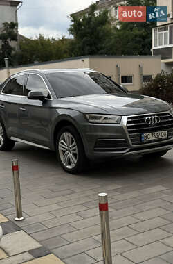 Позашляховик / Кросовер Audi Q5 2018 в Києві