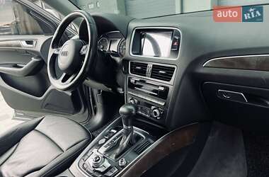 Внедорожник / Кроссовер Audi Q5 2016 в 
