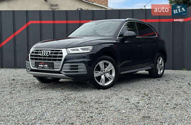 Внедорожник / Кроссовер Audi Q5 2017 в 