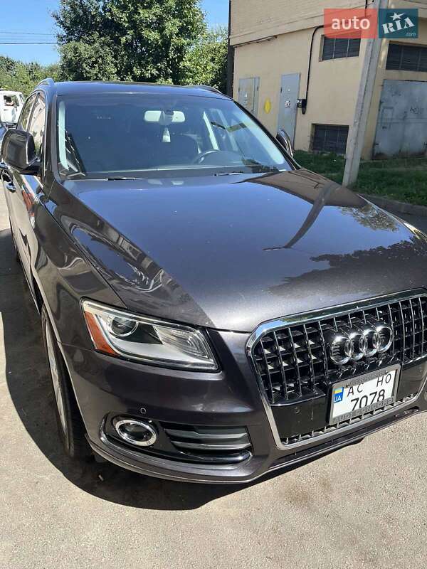 Внедорожник / Кроссовер Audi Q5 2016 в 