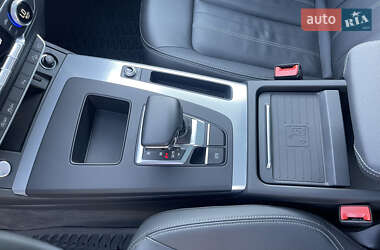Внедорожник / Кроссовер Audi Q5 2021 в 