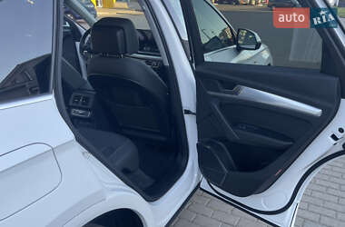 Внедорожник / Кроссовер Audi Q5 2021 в 