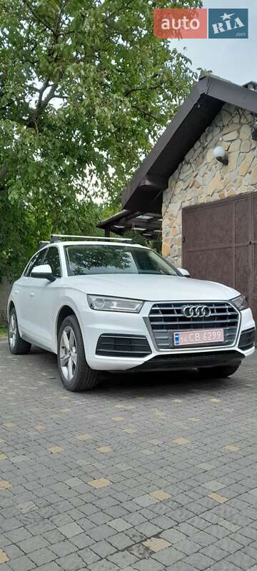 Внедорожник / Кроссовер Audi Q5 2019 в 