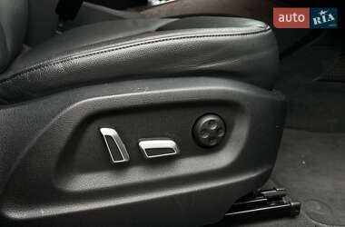 Внедорожник / Кроссовер Audi Q5 2015 в 