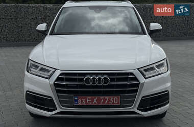 Внедорожник / Кроссовер Audi Q5 2018 в 