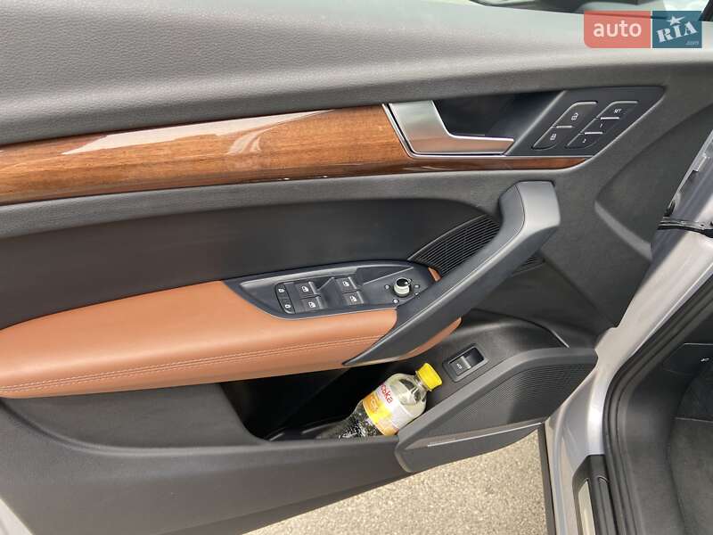Внедорожник / Кроссовер Audi Q5 2022 в Киеве