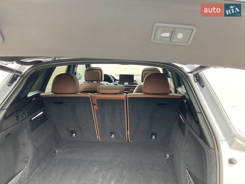 Внедорожник / Кроссовер Audi Q5 2022 в Киеве