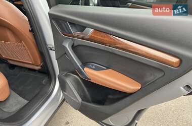 Внедорожник / Кроссовер Audi Q5 2022 в 