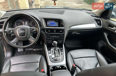 Внедорожник / Кроссовер Audi Q5 2012 в 