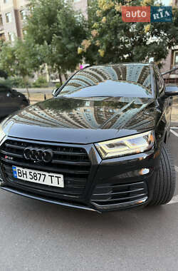 Внедорожник / Кроссовер Audi Q5 2017 в 