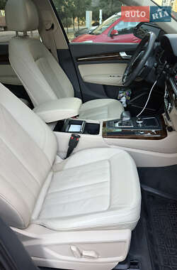 Внедорожник / Кроссовер Audi Q5 2017 в 