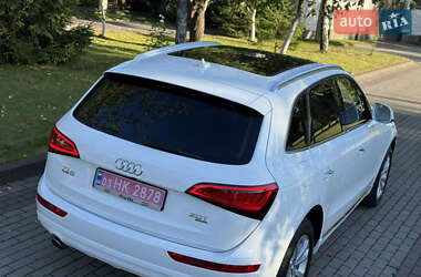 Внедорожник / Кроссовер Audi Q5 2015 в 