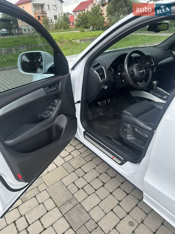Позашляховик / Кросовер Audi Q5 2015 в Калуші