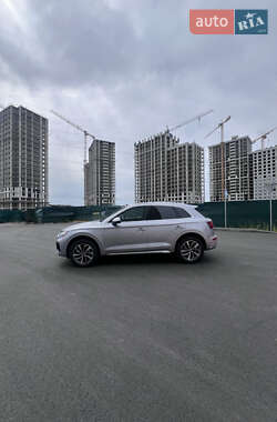 Внедорожник / Кроссовер Audi Q5 2024 в 