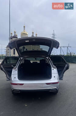 Внедорожник / Кроссовер Audi Q5 2024 в 