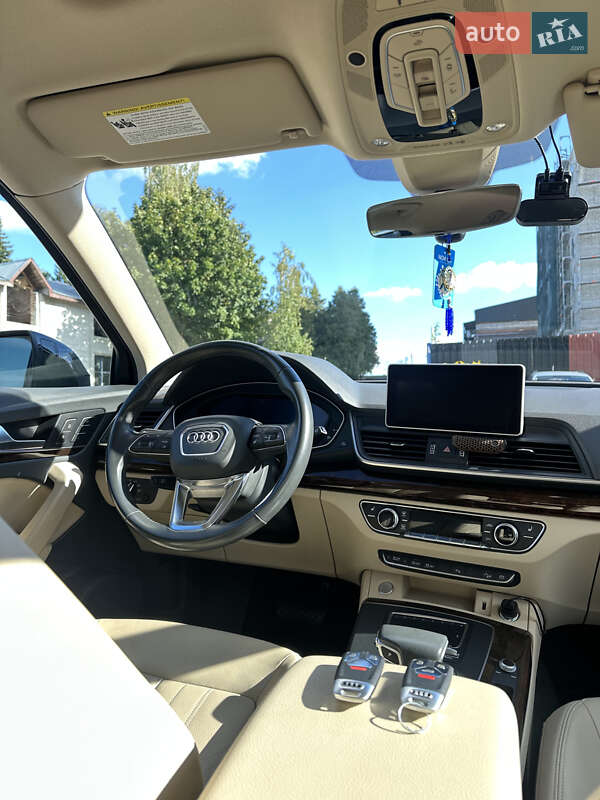 Внедорожник / Кроссовер Audi Q5 2018 в Львове