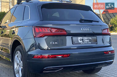 Внедорожник / Кроссовер Audi Q5 2018 в 