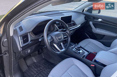 Внедорожник / Кроссовер Audi Q5 2018 в 