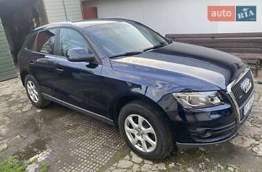 Внедорожник / Кроссовер Audi Q5 2009 в 