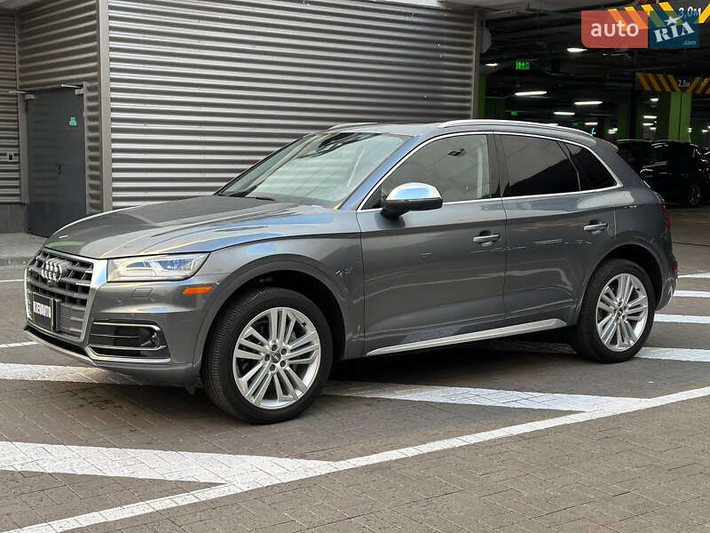 Позашляховик / Кросовер Audi Q5 2017 в Києві