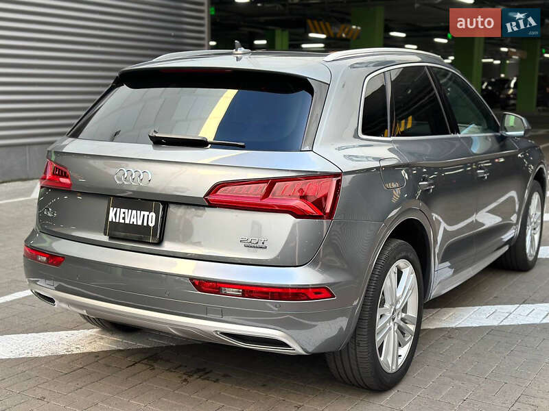 Позашляховик / Кросовер Audi Q5 2017 в Києві