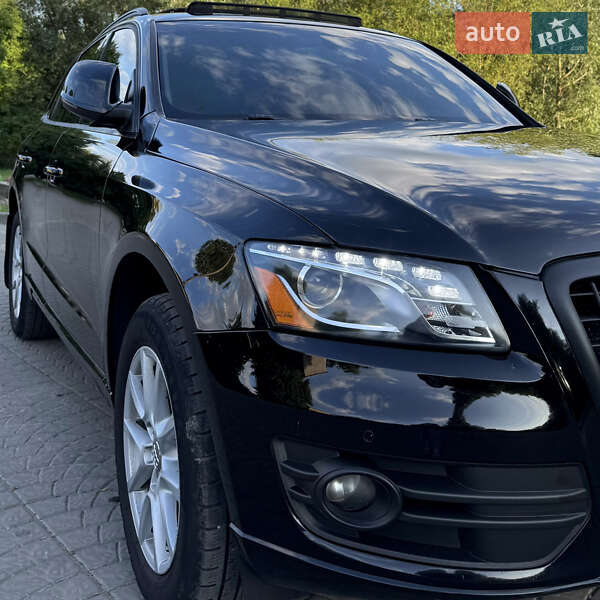 Внедорожник / Кроссовер Audi Q5 2011 в Луцке